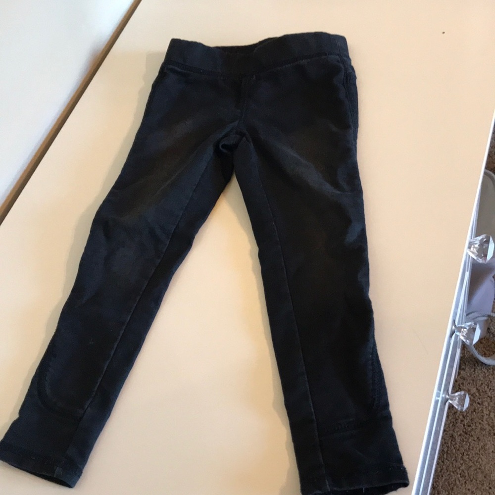 Size 4 joes jeans. Fits like a 3